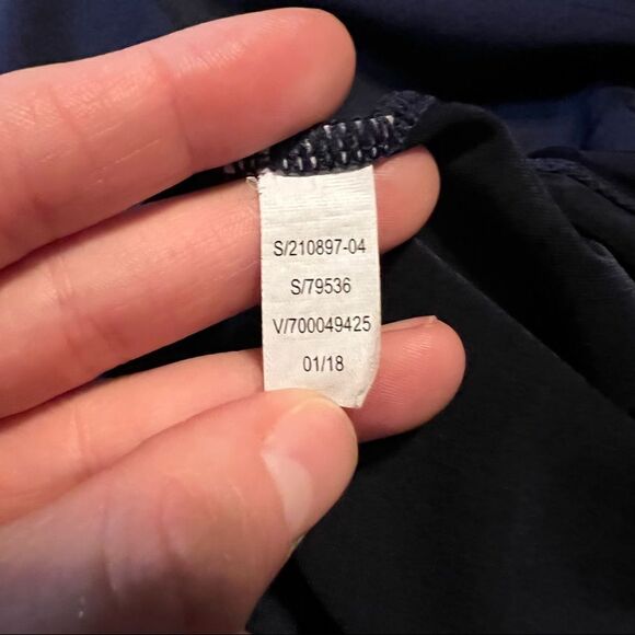 3 for $30! Athleta navy womens tank top - Picture 4 of 6